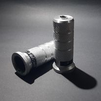 Patos plateados delgados